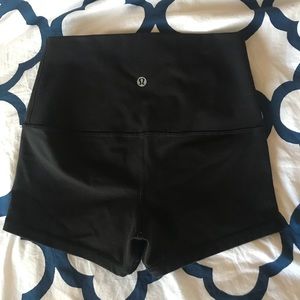Lululemon High waisted shorts size 4